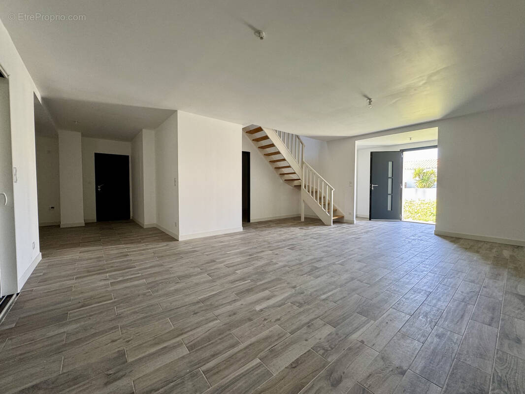 Maison 5 pièces 116 m2 - photo 4