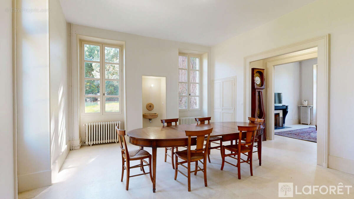 Maison à BOURBON-L'ARCHAMBAULT