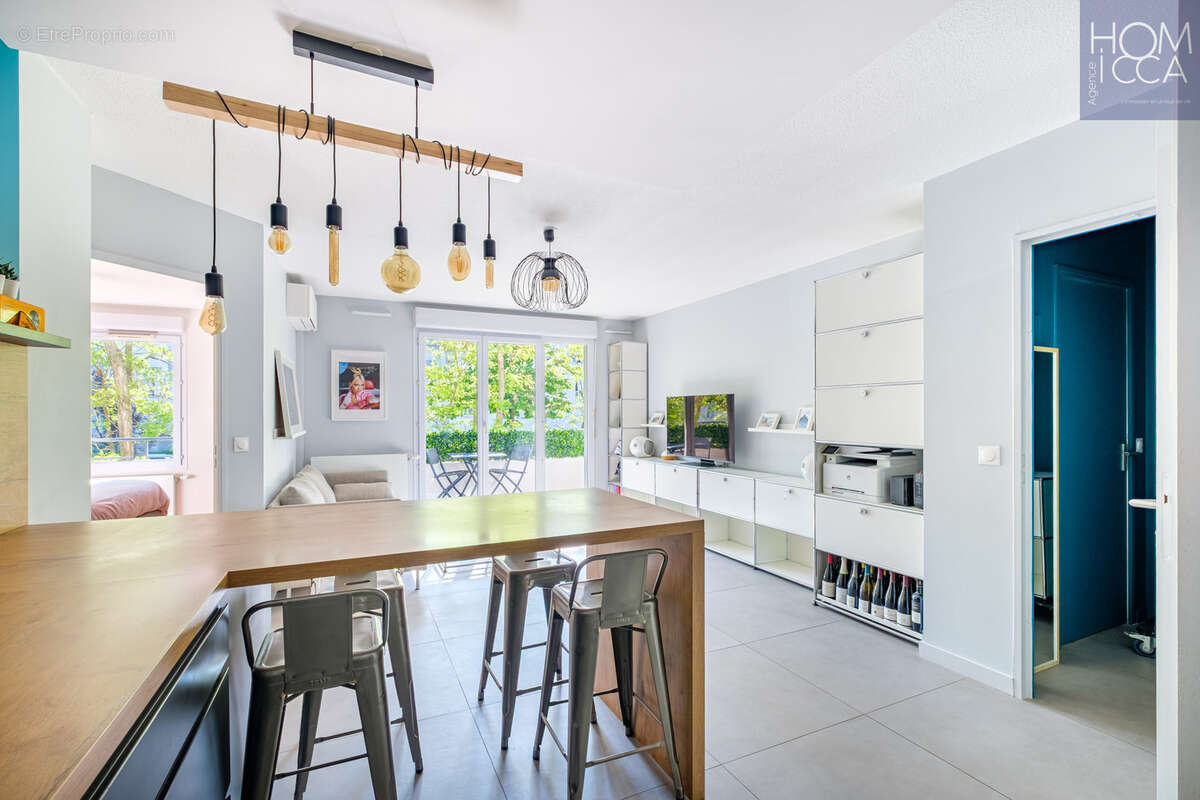 Appartement à TASSIN-LA-DEMI-LUNE