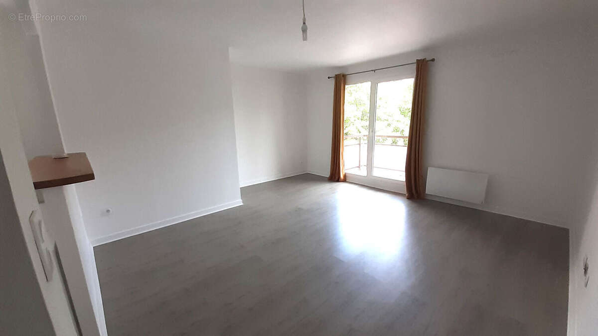 Brest rive gauche , T3 de 63 m² avec balcon dans résidence sénior. - photo 4