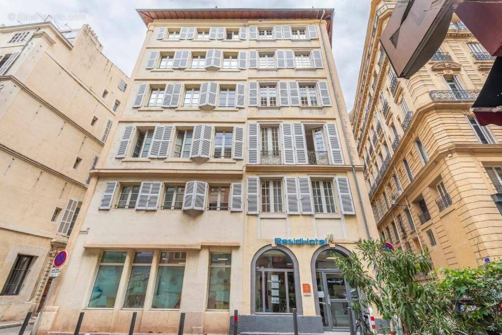Appartement à MARSEILLE-2E