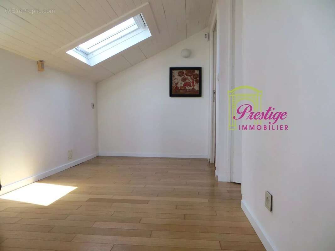 Maison à SARTROUVILLE