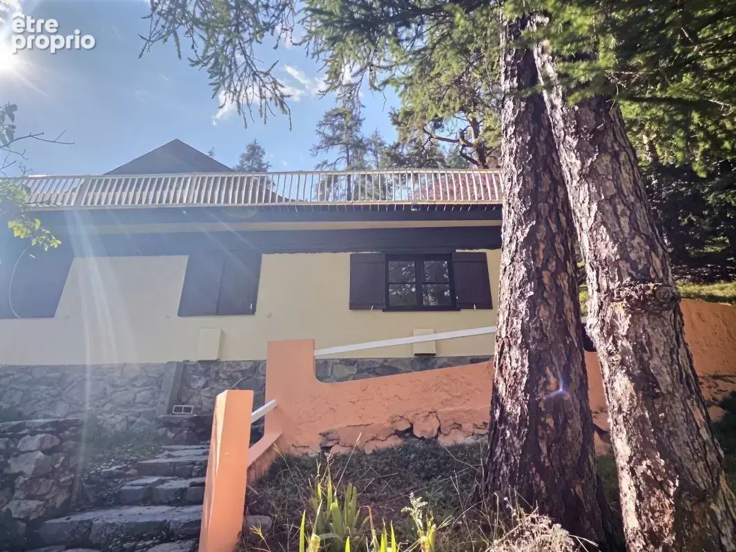 Idéal investissement locatif pour ce chalet en duplex ..
La Colmiane, station de ski et d’été…
Demandez moi la vidéo pour plus d - photo 3