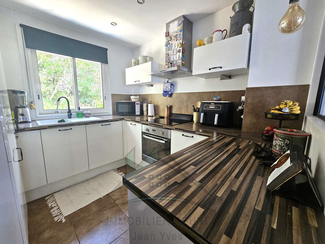 Un lieu atypique aux charmes incontestables ! 2 chambres   Garage   Cave - photo 9