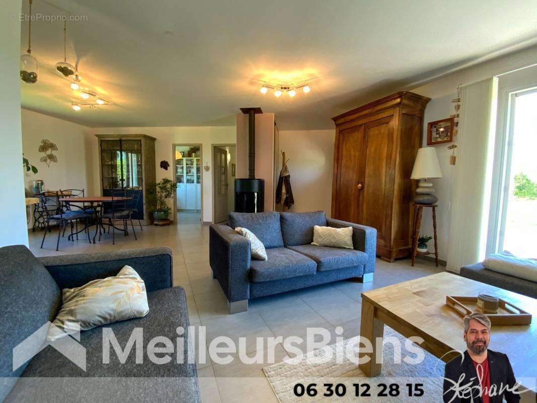 Ozillac 17500 maison 4 chambres avec garage et terrain - photo 2