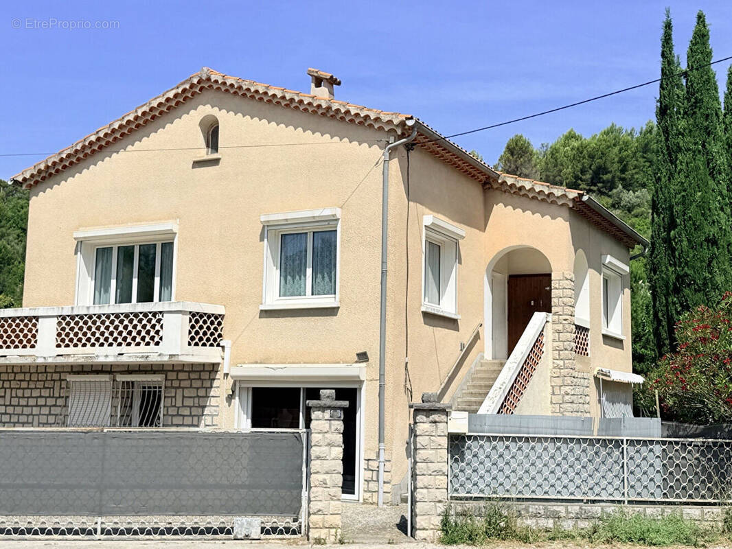 Maison à BUIS-LES-BARONNIES