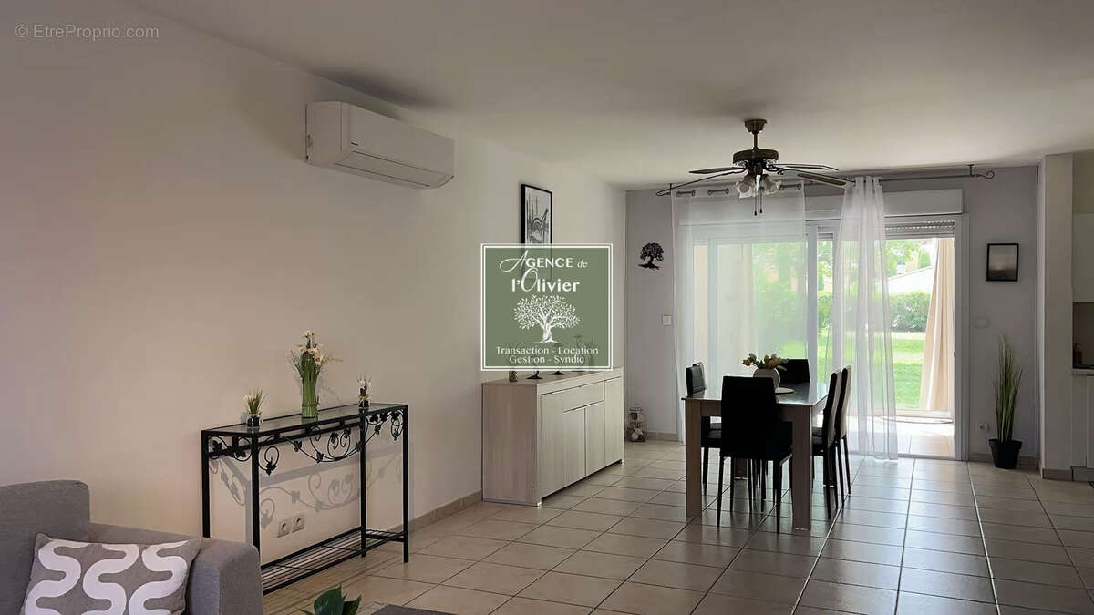 Appartement à SAINT-MARTIN-DE-CRAU