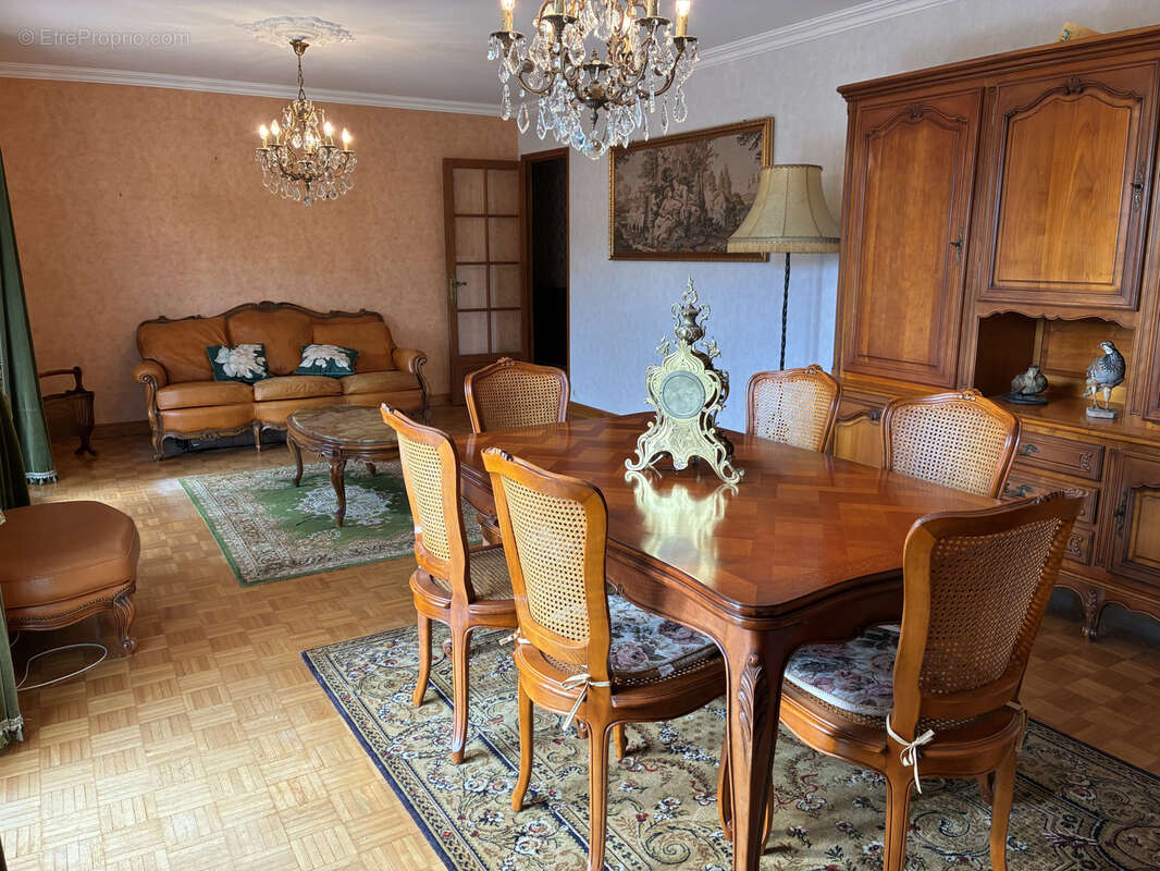 Maison à BAGAT-EN-QUERCY