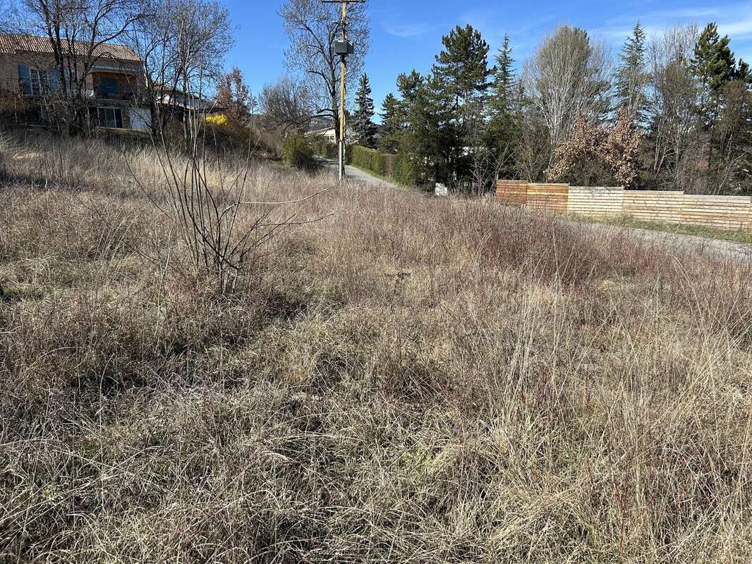 Terrain à FOUILLOUSE