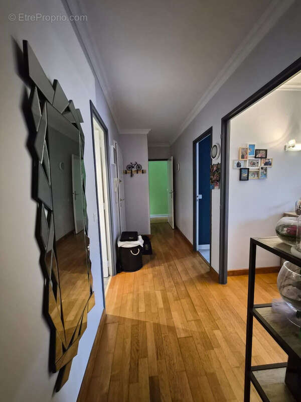 Appartement à MAREIL-MARLY