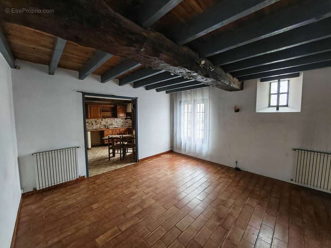 Maison à FAUX