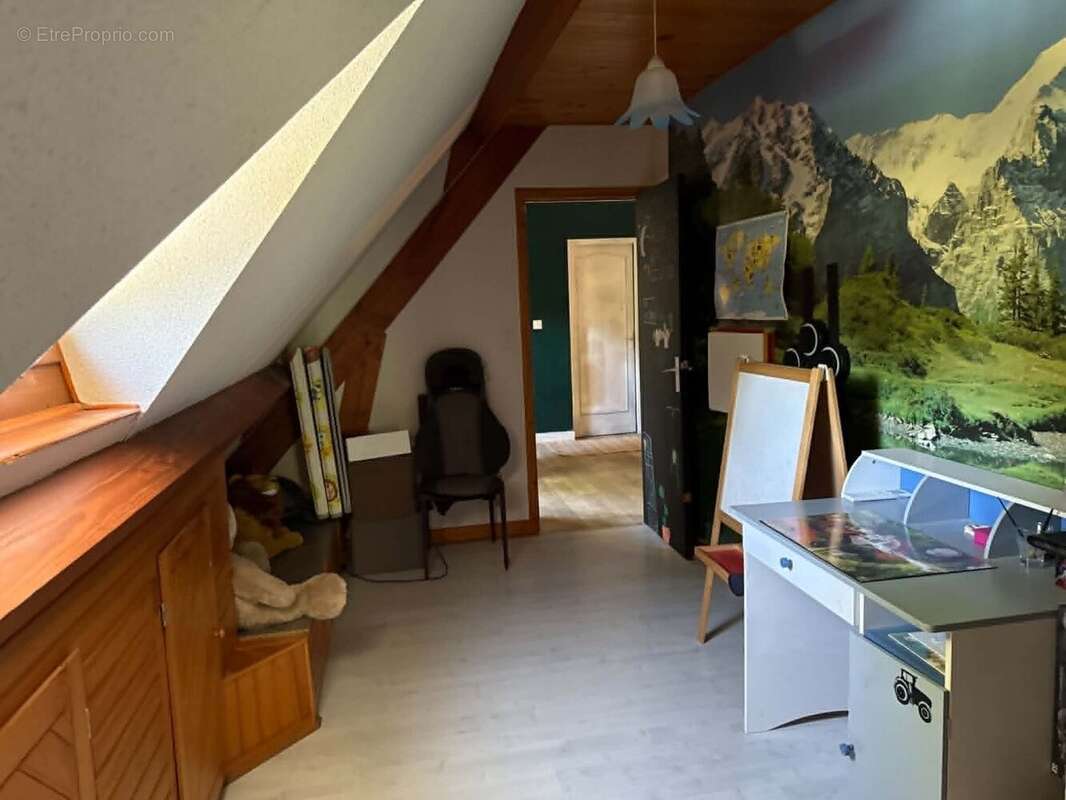 Maison à YZEURE
