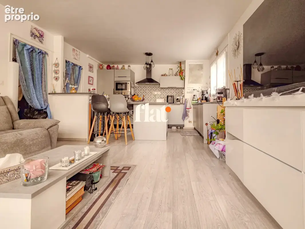 T4 81 m2   île de nantes / vincent-gâche   t4, double séjour et possibilité 3 chambres - photo 6