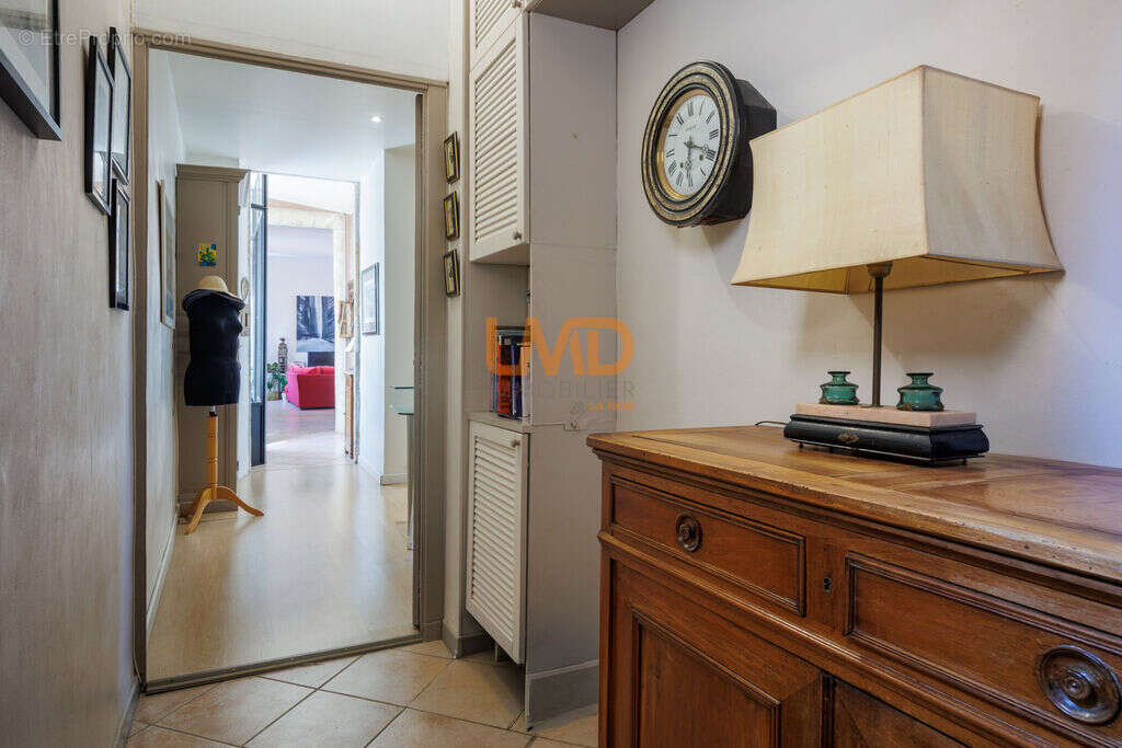 Appartement à MARSEILLE-6E