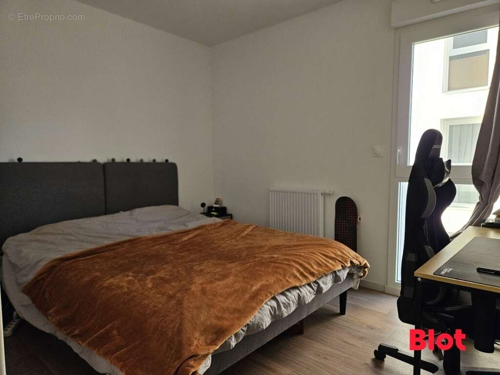 Appartement à FOUGERES