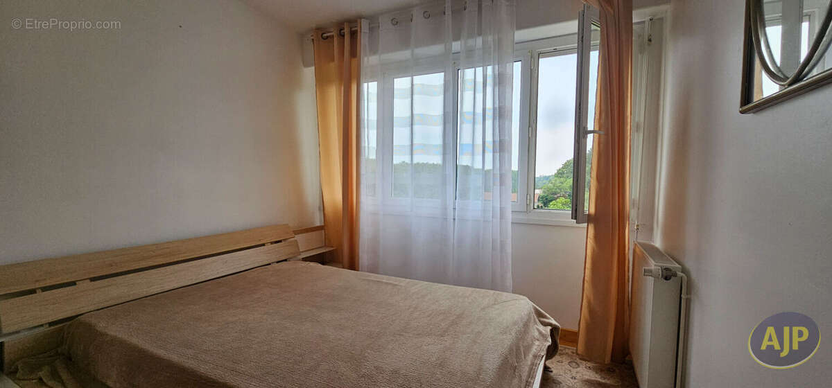 Appartement à SAINTES