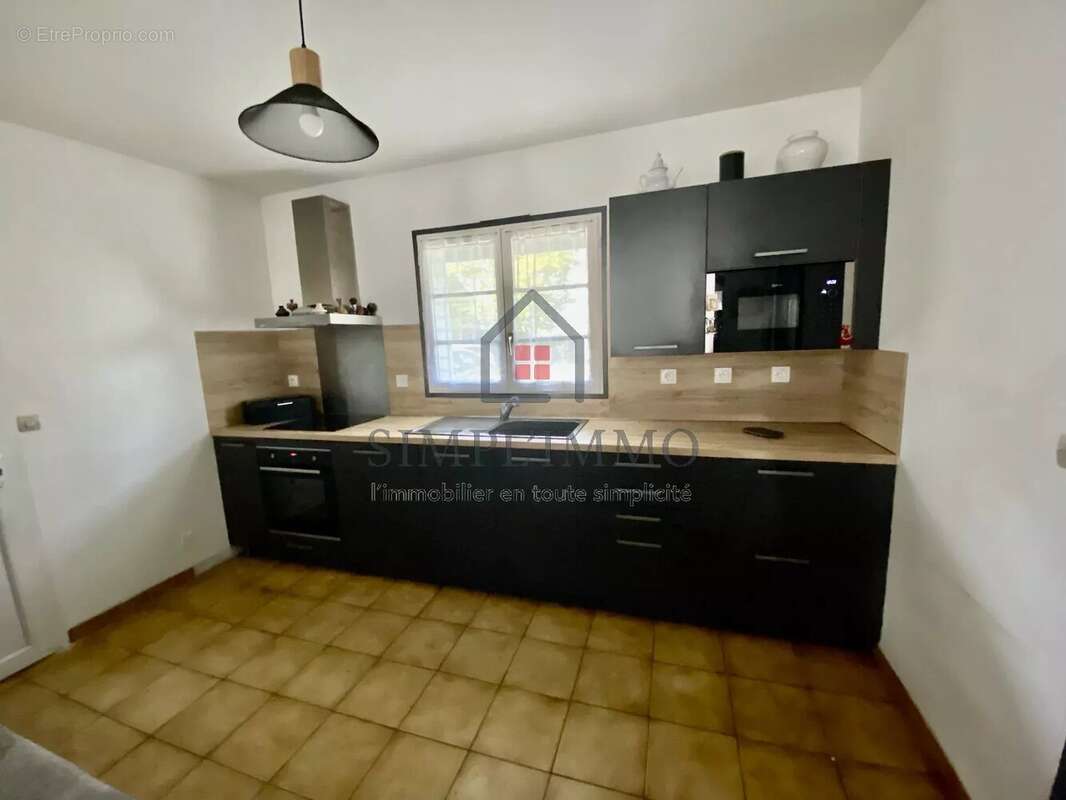 Maison à TONNAY-CHARENTE