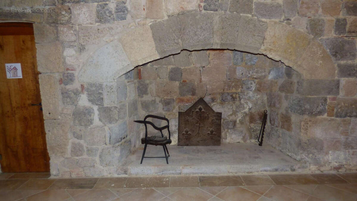 Chateau xii eme - photo 6