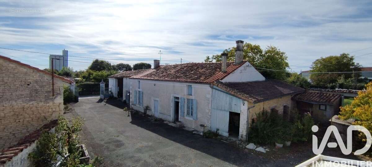 Photo 2 - Maison à LA BROUSSE