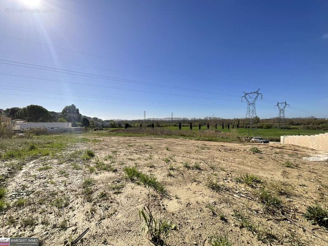 Terrain à BEZIERS