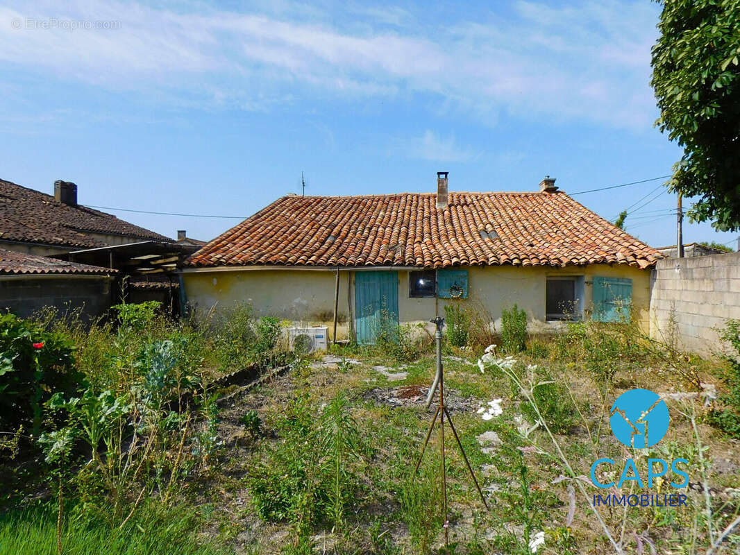 Maison 96 m² à Sainte-Severe  - photo 2
