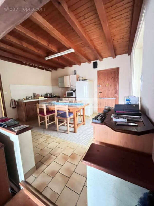 Maison à GENSAC-LA-PALLUE