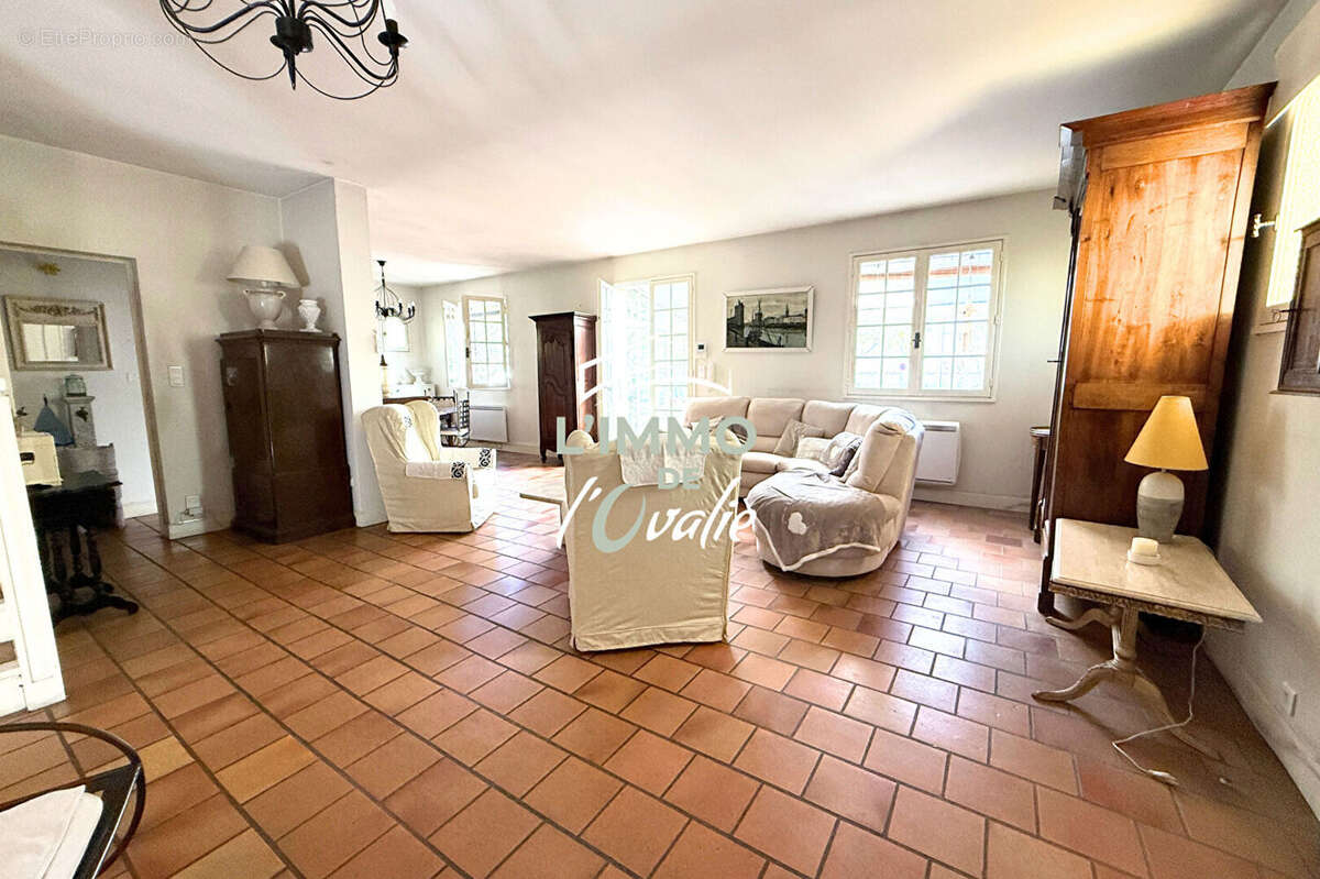 Maison à CASTELGINEST