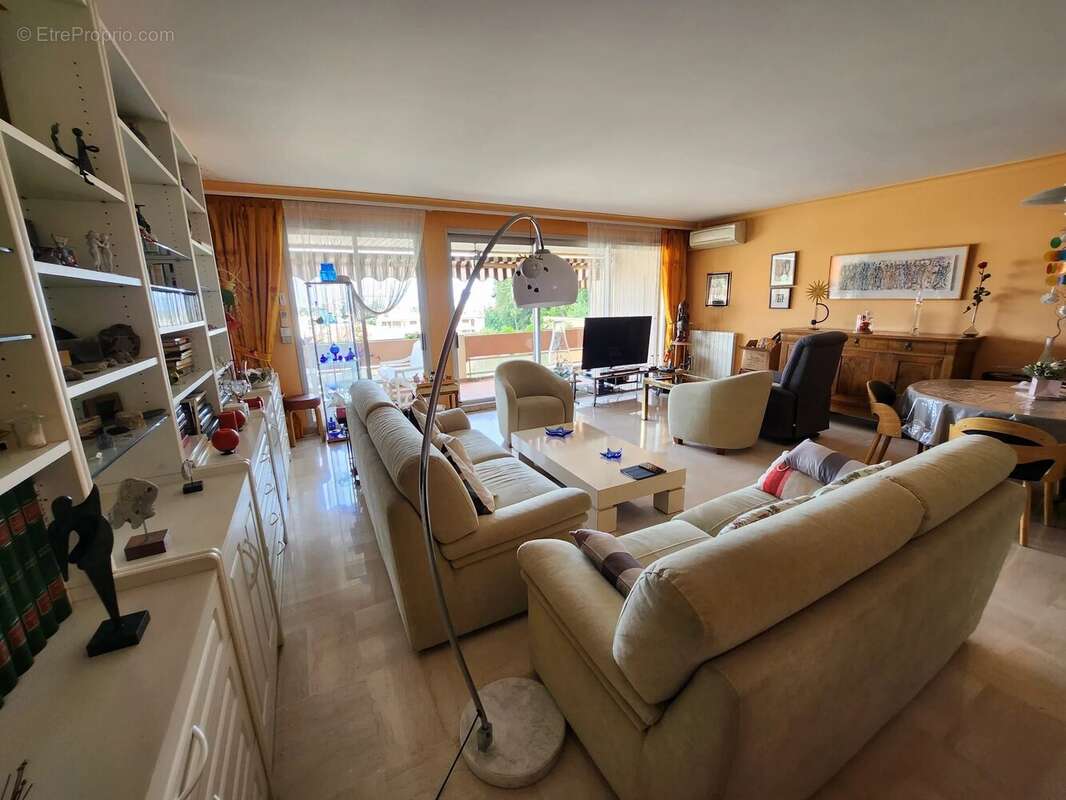 Appartement à CAGNES-SUR-MER