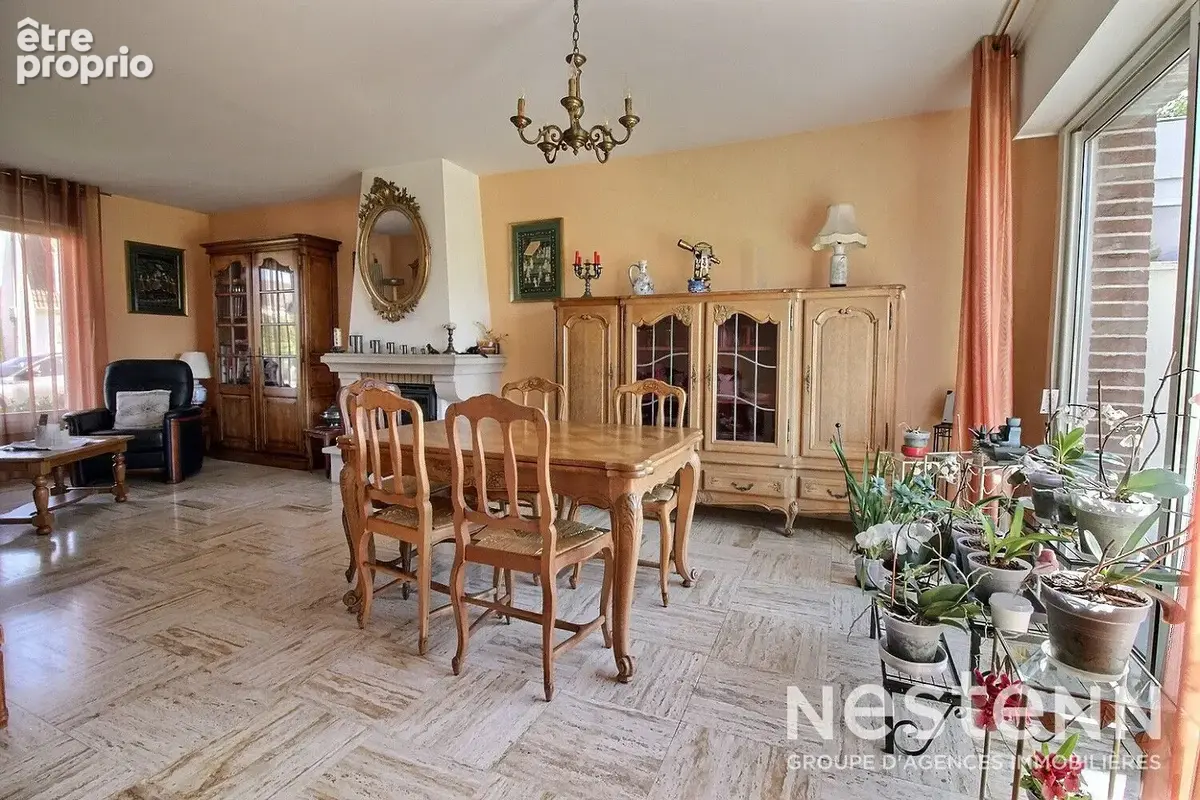 Maison familiale de 120 m² , 4 chambres, bureau, combles aménagés et 2 garages - photo 3
