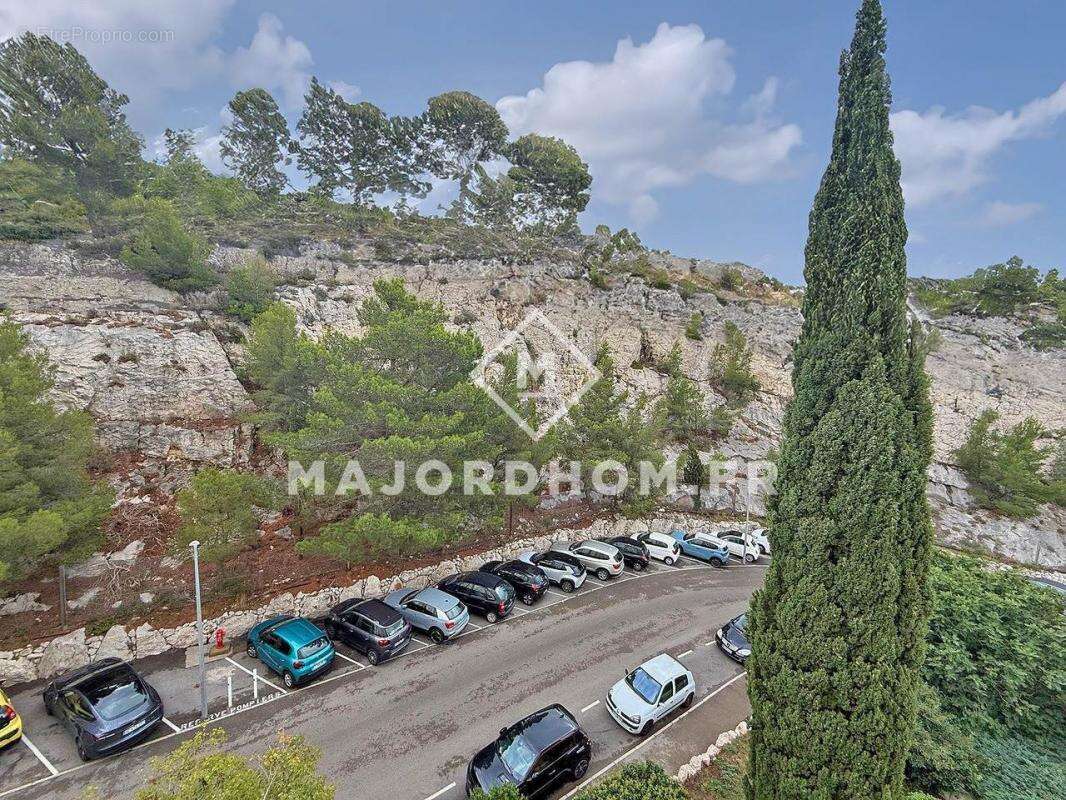 Appartement à MARSEILLE-9E