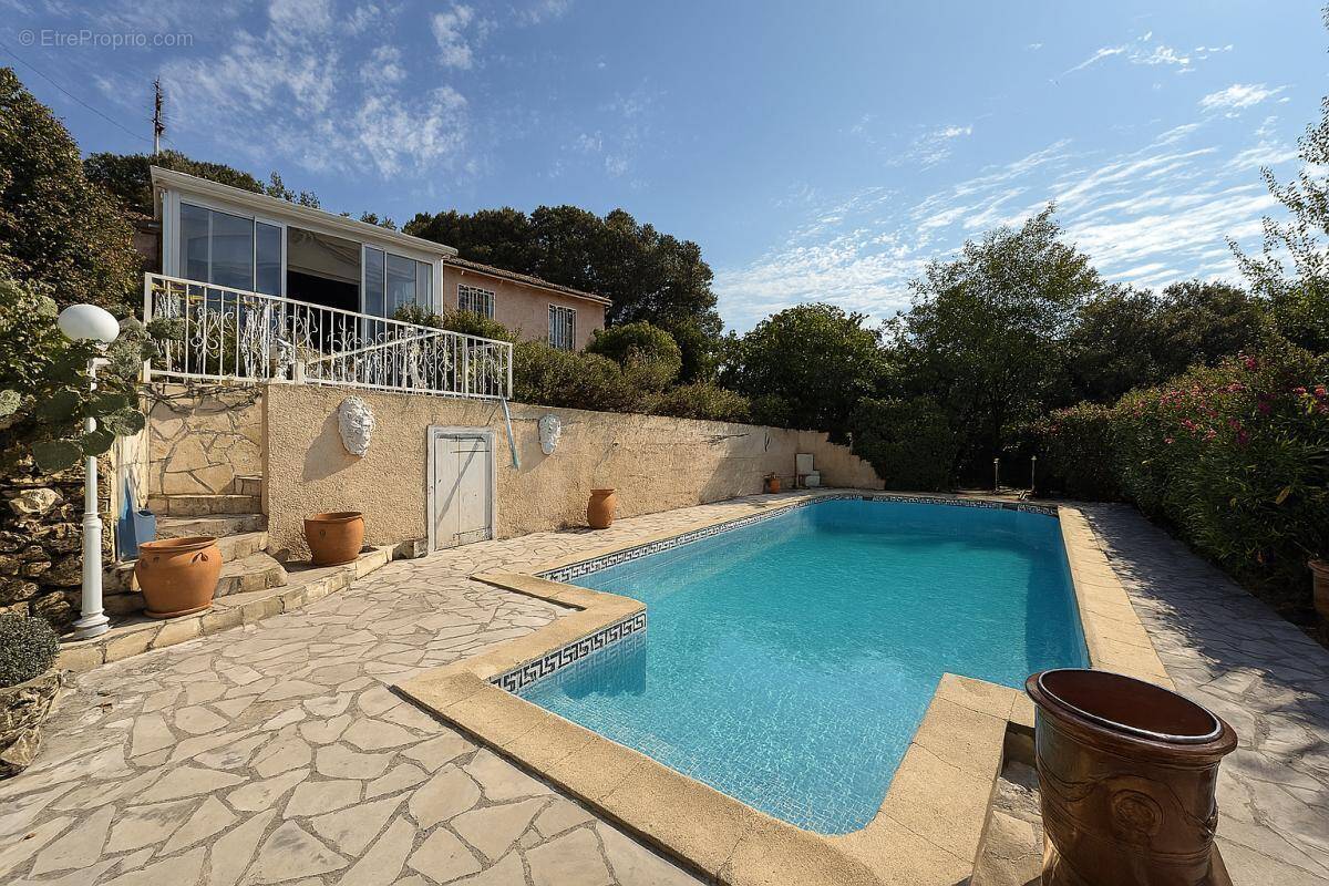 Maison à FAUGERES
