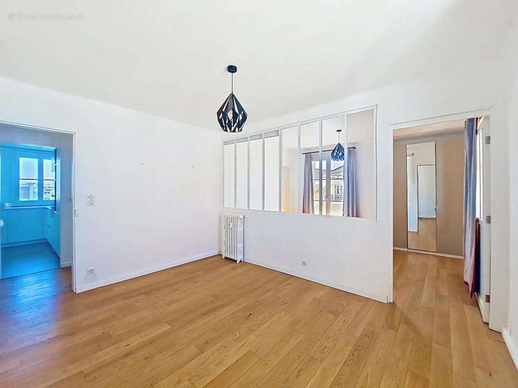 Appartement à ASNIERES-SUR-SEINE