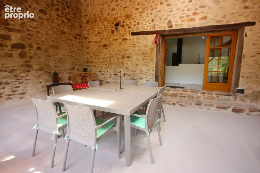 Superbe maison en pierre impeccable de 4 chambres avec grange et jardin dans un village populaire - photo 8