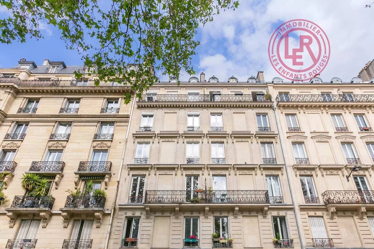 Appartement à PARIS-11E