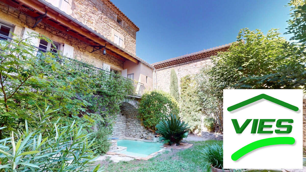 Maison à SAINT-HIPPOLYTE-DE-CATON