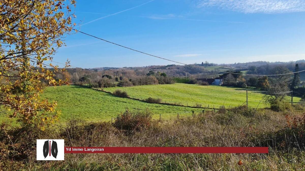 Terrain à LANGOIRAN