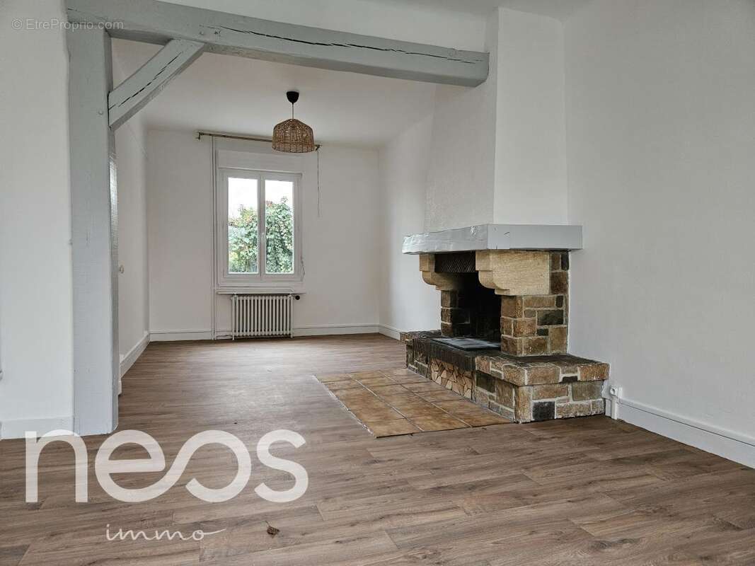 Maison à SAINT-DOULCHARD