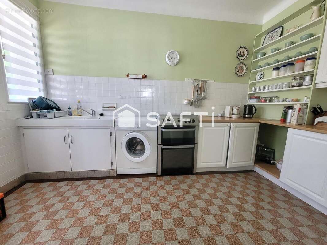Maison 150 m² à Barrou  - photo 7