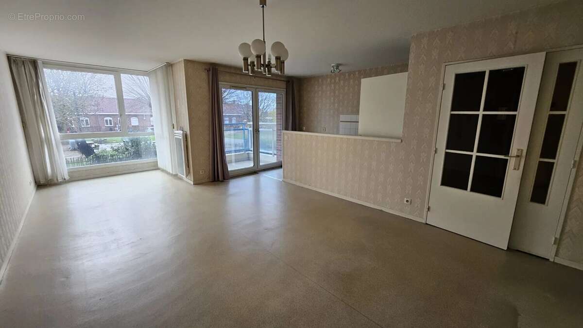 Appartement à NEUVILLE-EN-FERRAIN