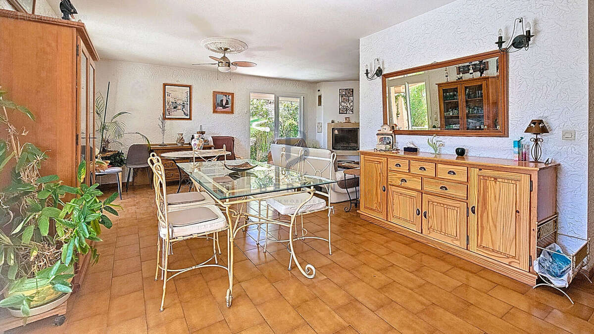 Maison à FREJUS