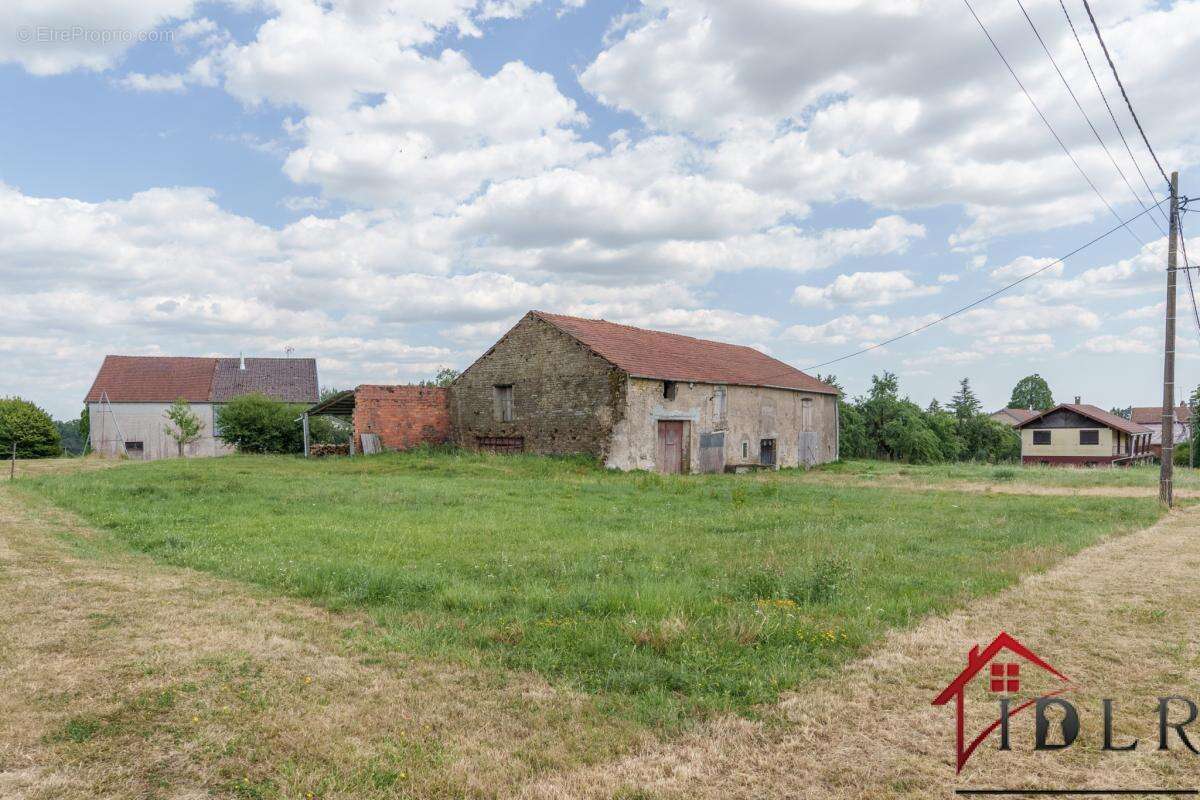 Maison 350 m² à Guyonvelle  - photo 9