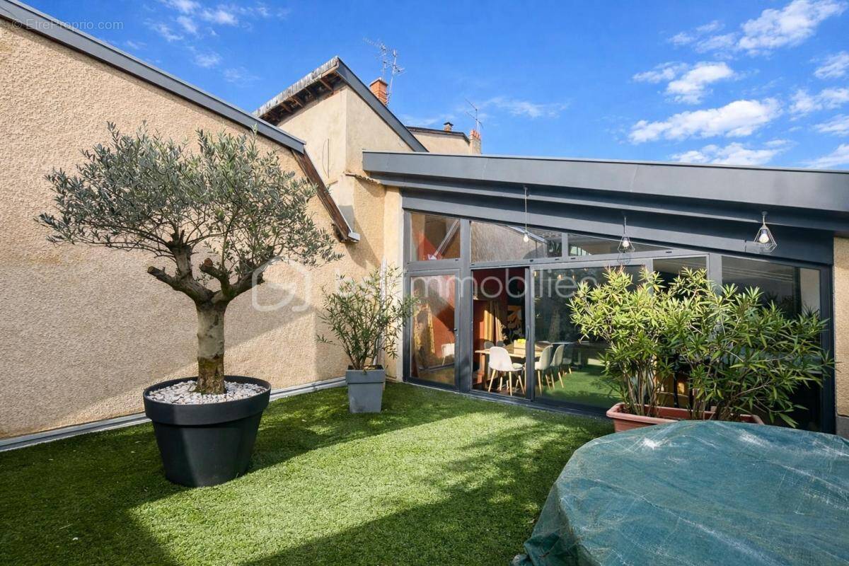 Appartement à VILLEFRANCHE-SUR-SAONE