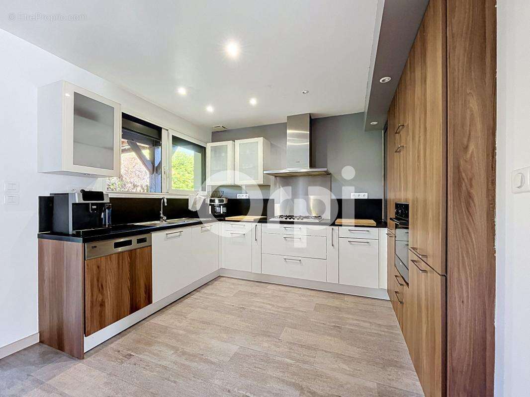Maison familiale de 158 m² - À 2 min de Créavallée - photo 3