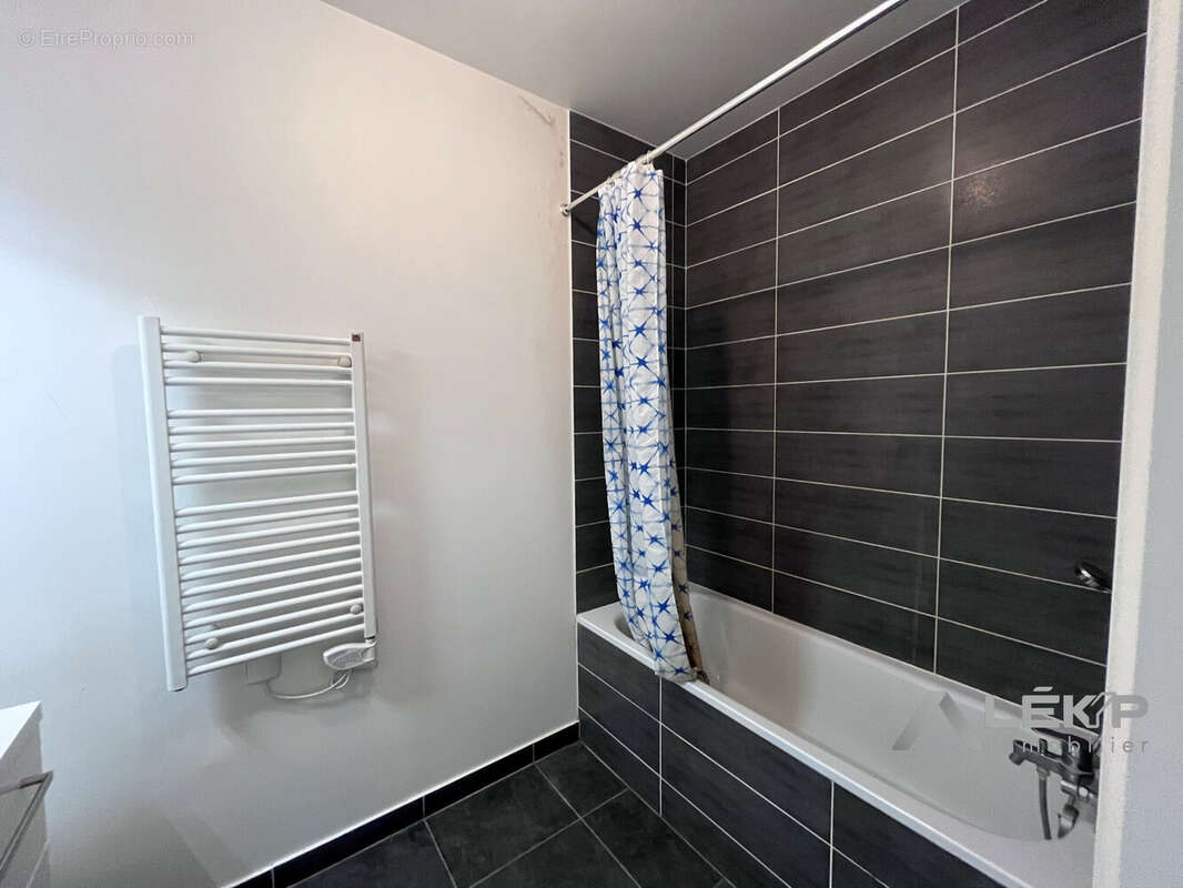 Appartement 65 m² à Nanterre  - photo 7