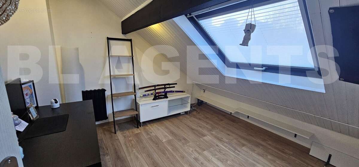 20251111_155804 - Maison à NANTEUIL-LES-MEAUX