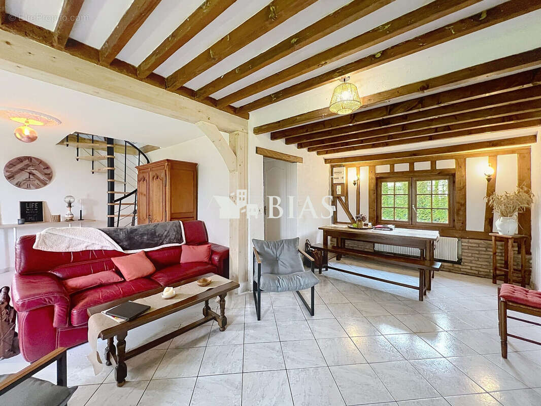 Maison à BERNAY