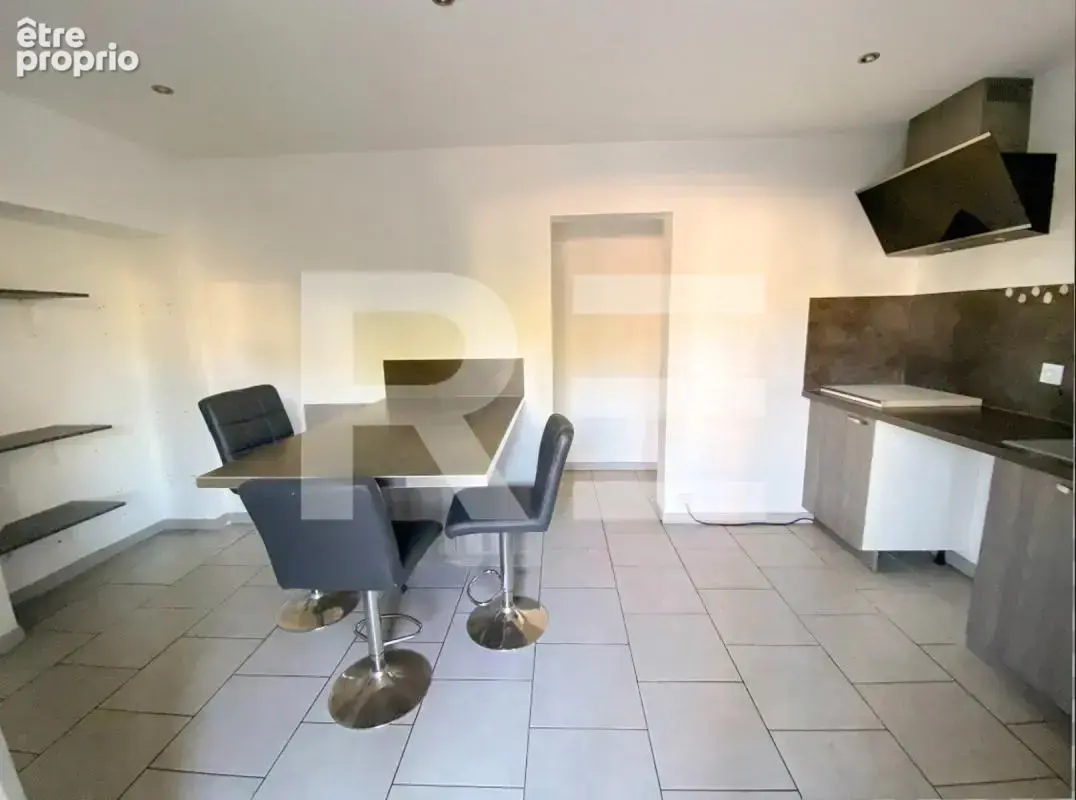 Maison T4 Nîmes, jardin, proche centre ville - photo 2