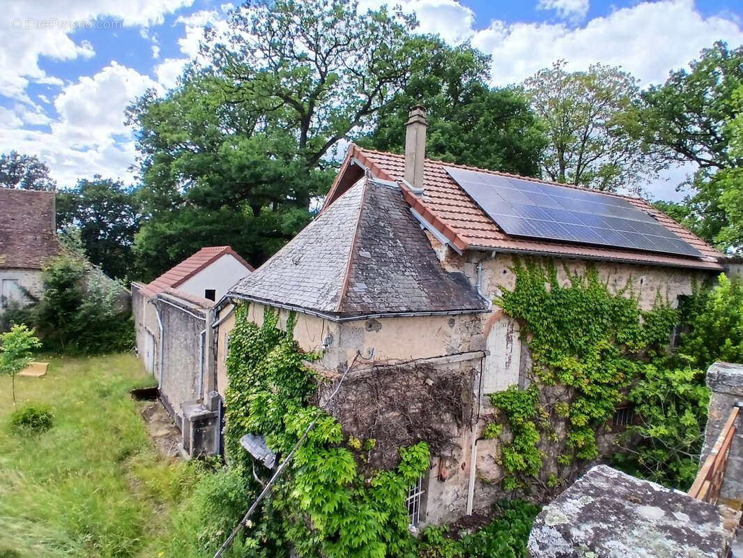 Exclusivité , maison de famille avec des grandes dépendances, entre Le Lac de Crescent et Lormes, Morvan à moi - photo 19
