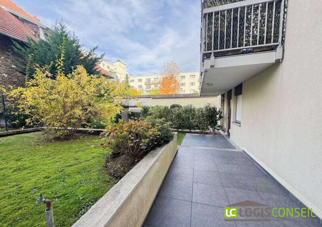 Appartement à BOURG-LA-REINE