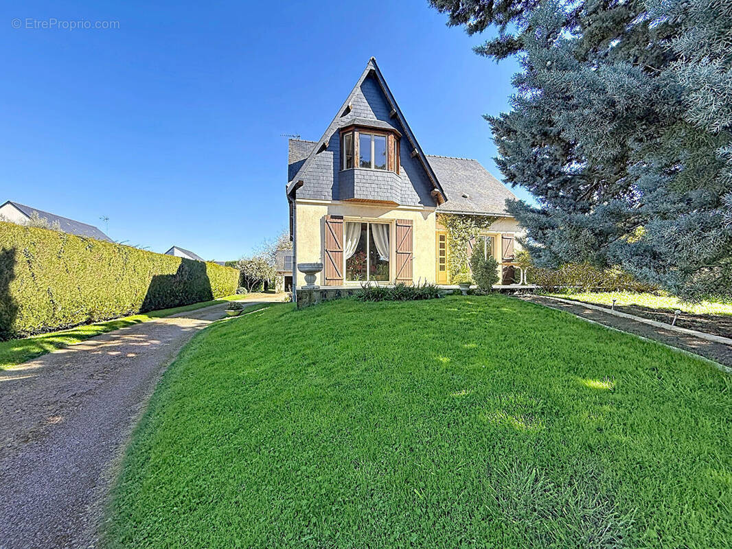 Maison à DOUE-LA-FONTAINE